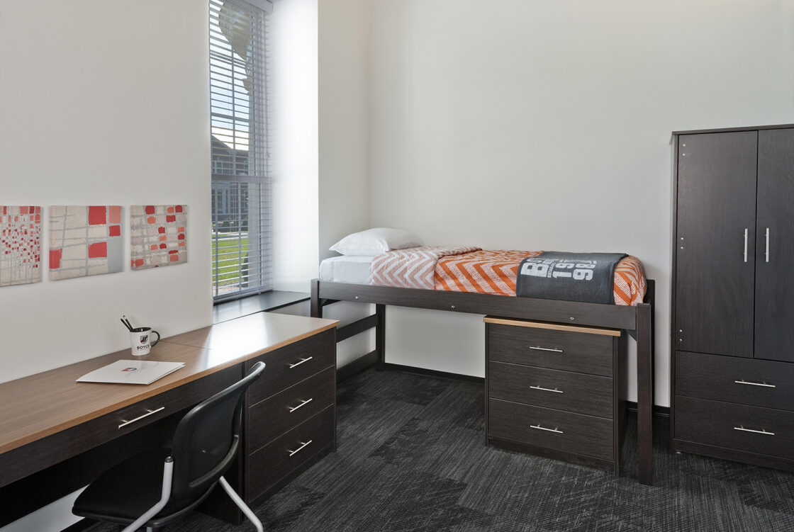 Girls Dorm (2)